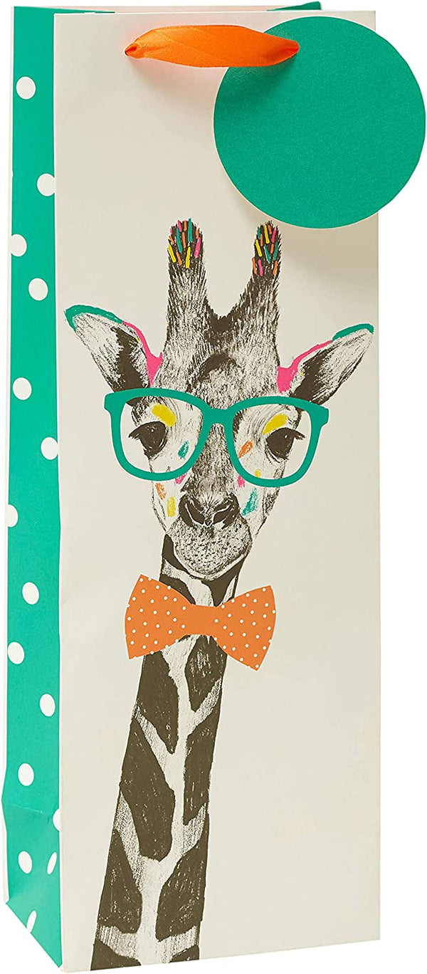 Giraffe design greeting card with gift bag featuring playful giraffe illustration, perfect for special occasions.