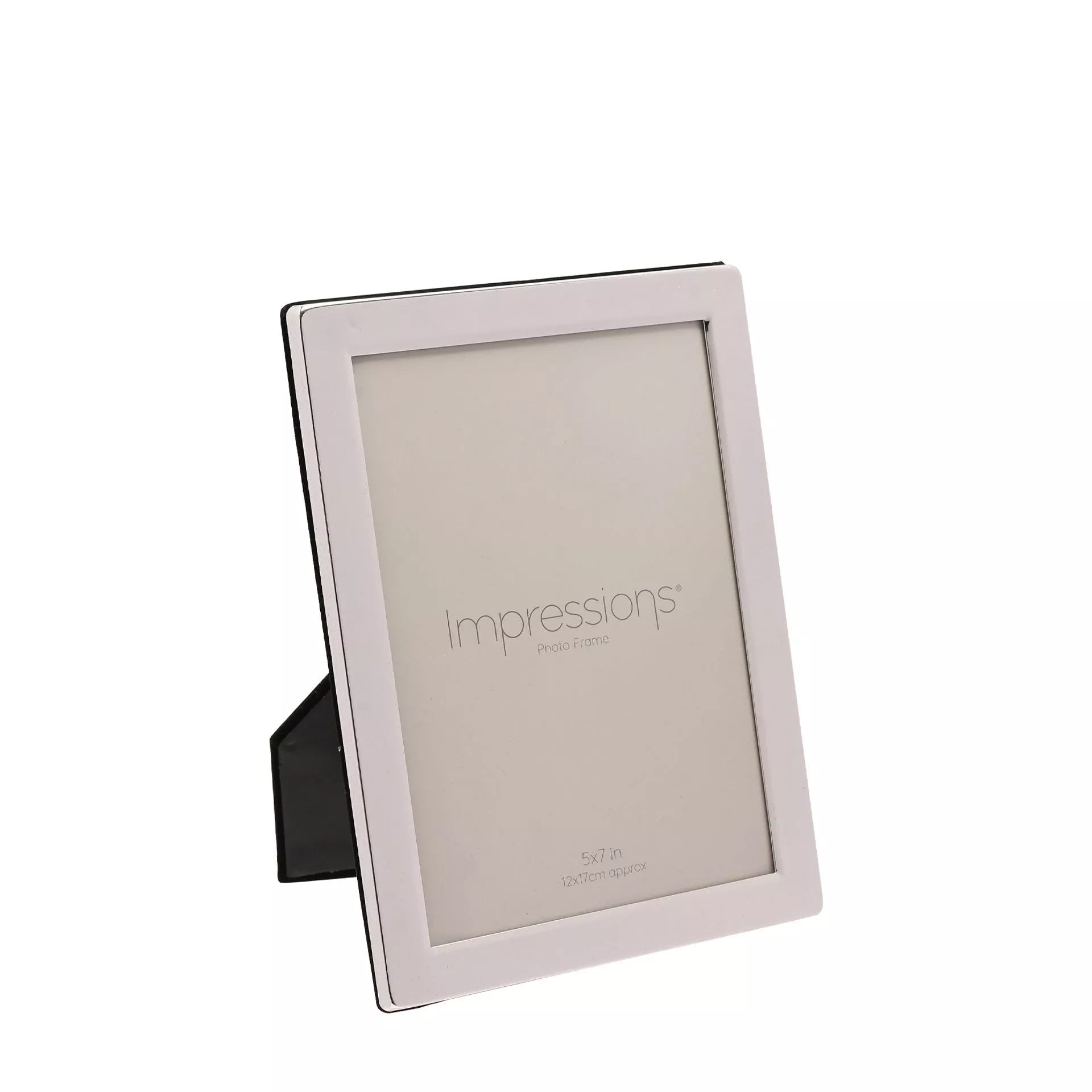 Silver plated 5x7 inch photo frame with flat edges by Widdop & Co, showcasing a sleek, modern design for displaying photographs.
