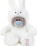 Carte Blanche M5 Hare sculpture with detailed features and textured surface, displayed against a neutral background.