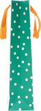 Giraffe design greeting card and gift bag with colorful giraffe illustration, suitable for birthdays or special occasions.